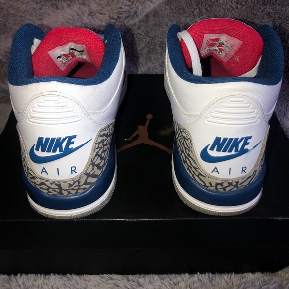 Air Jordan 3 Retro OG BG - Picture 4 of 7